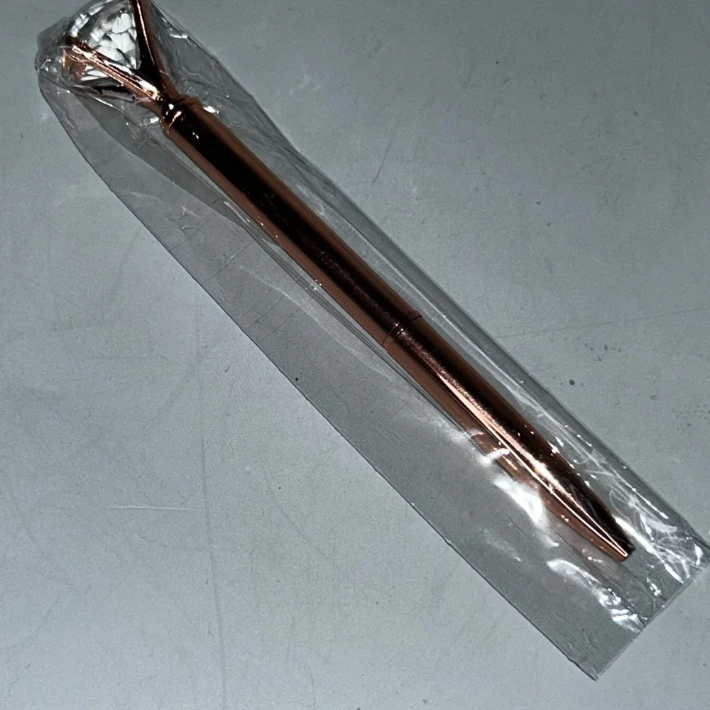 New rose gold faux diamond style accent